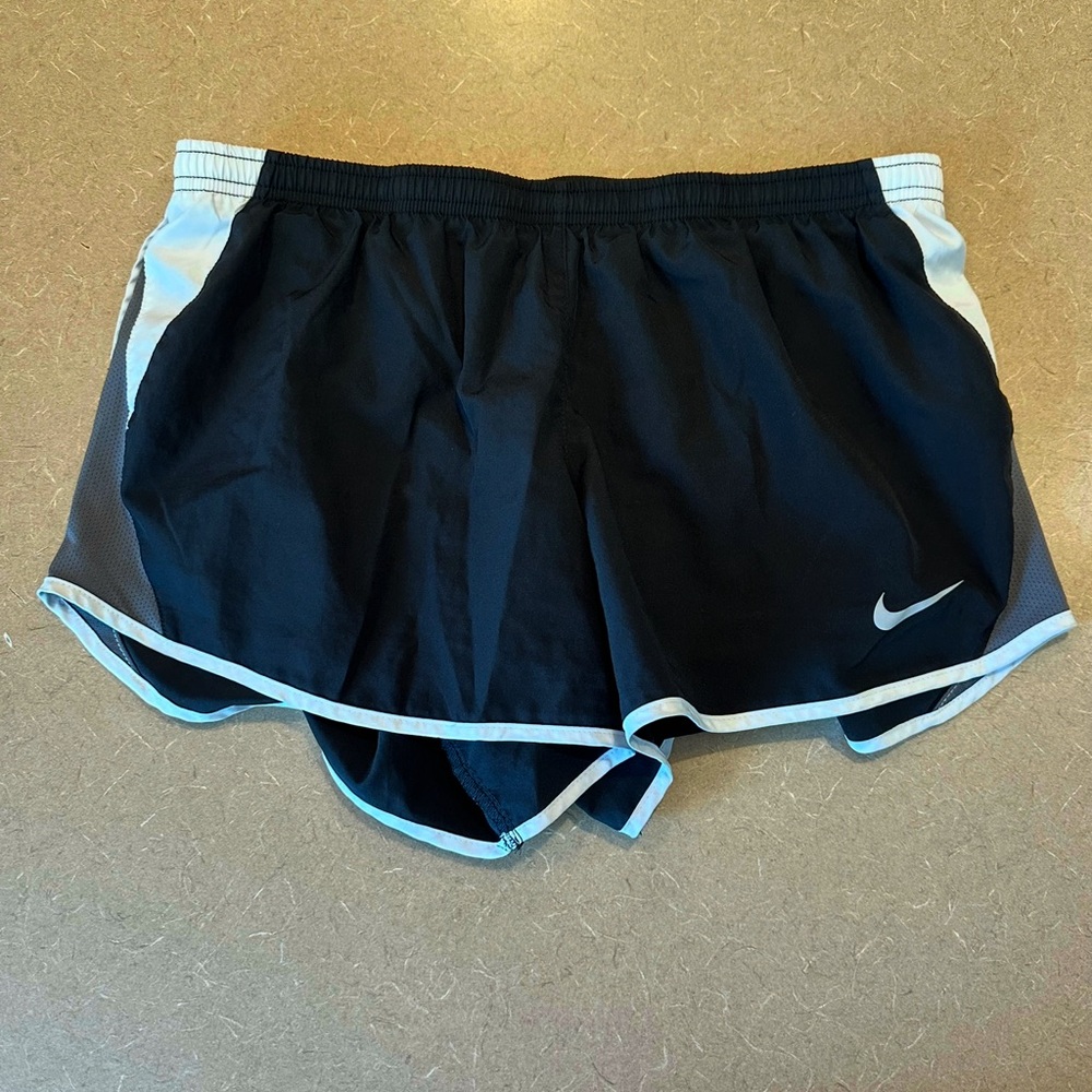 Nike Black and White Athletic Shorts Lightweight Design